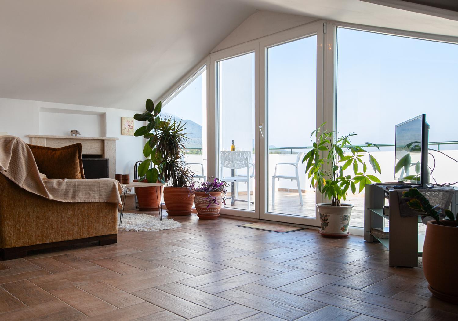 Rodon Apartment With Great View, Sauna And Jacuzzi Литокорон Екстериор снимка