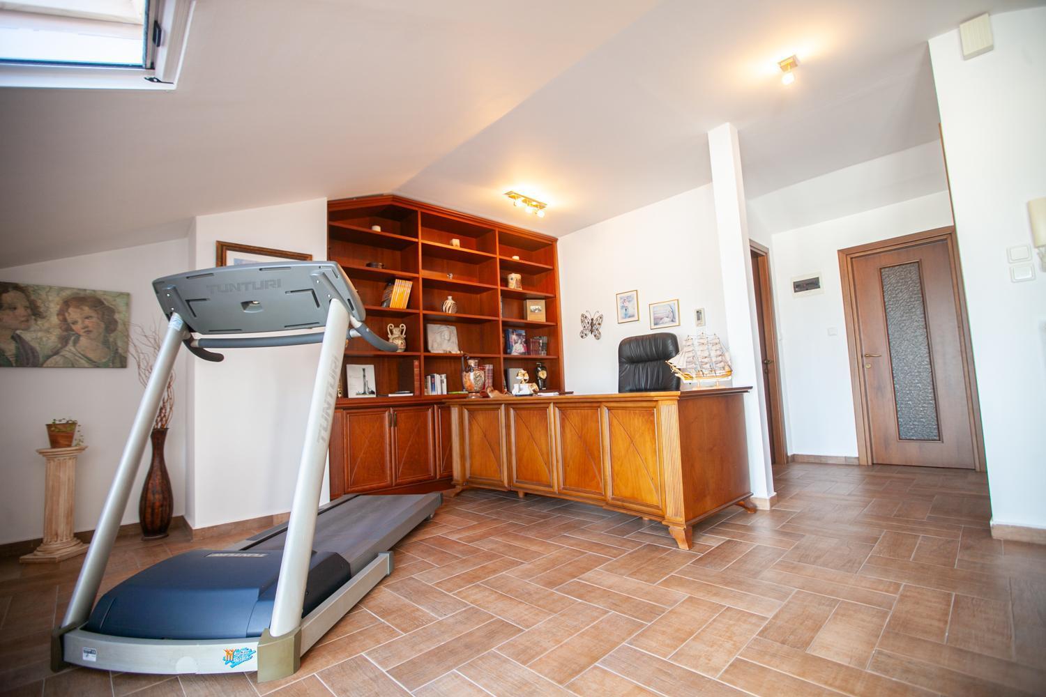Rodon Apartment With Great View, Sauna And Jacuzzi Литокорон Екстериор снимка
