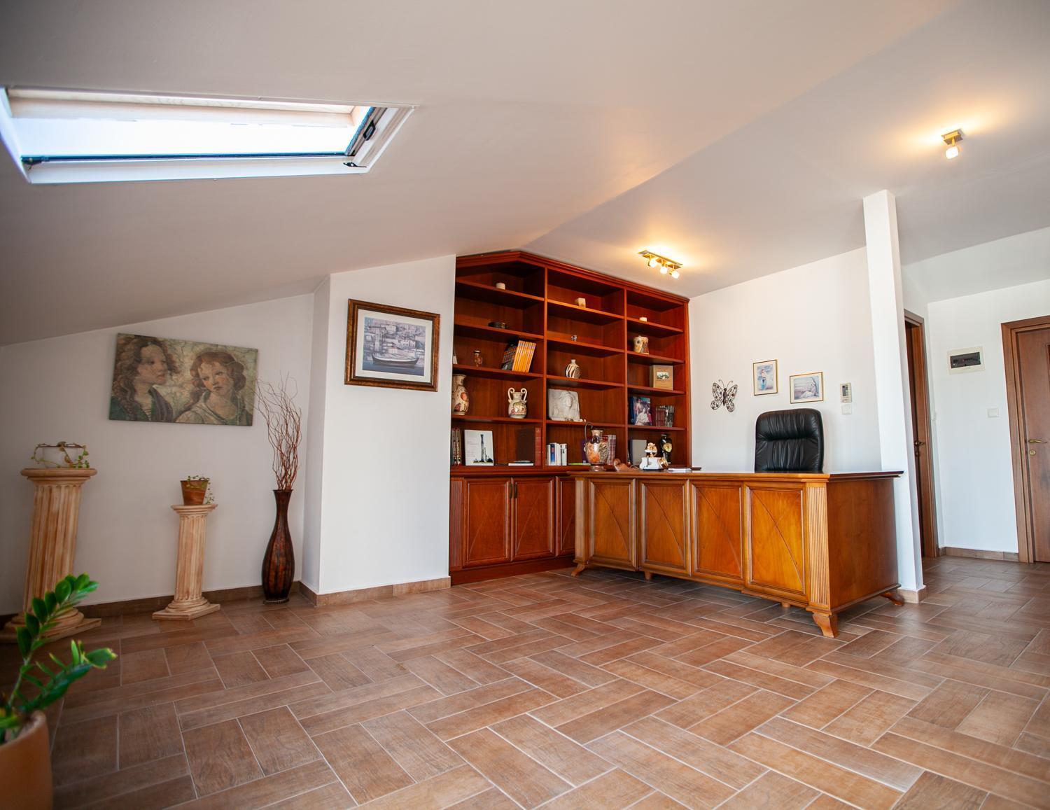 Rodon Apartment With Great View, Sauna And Jacuzzi Литокорон Екстериор снимка