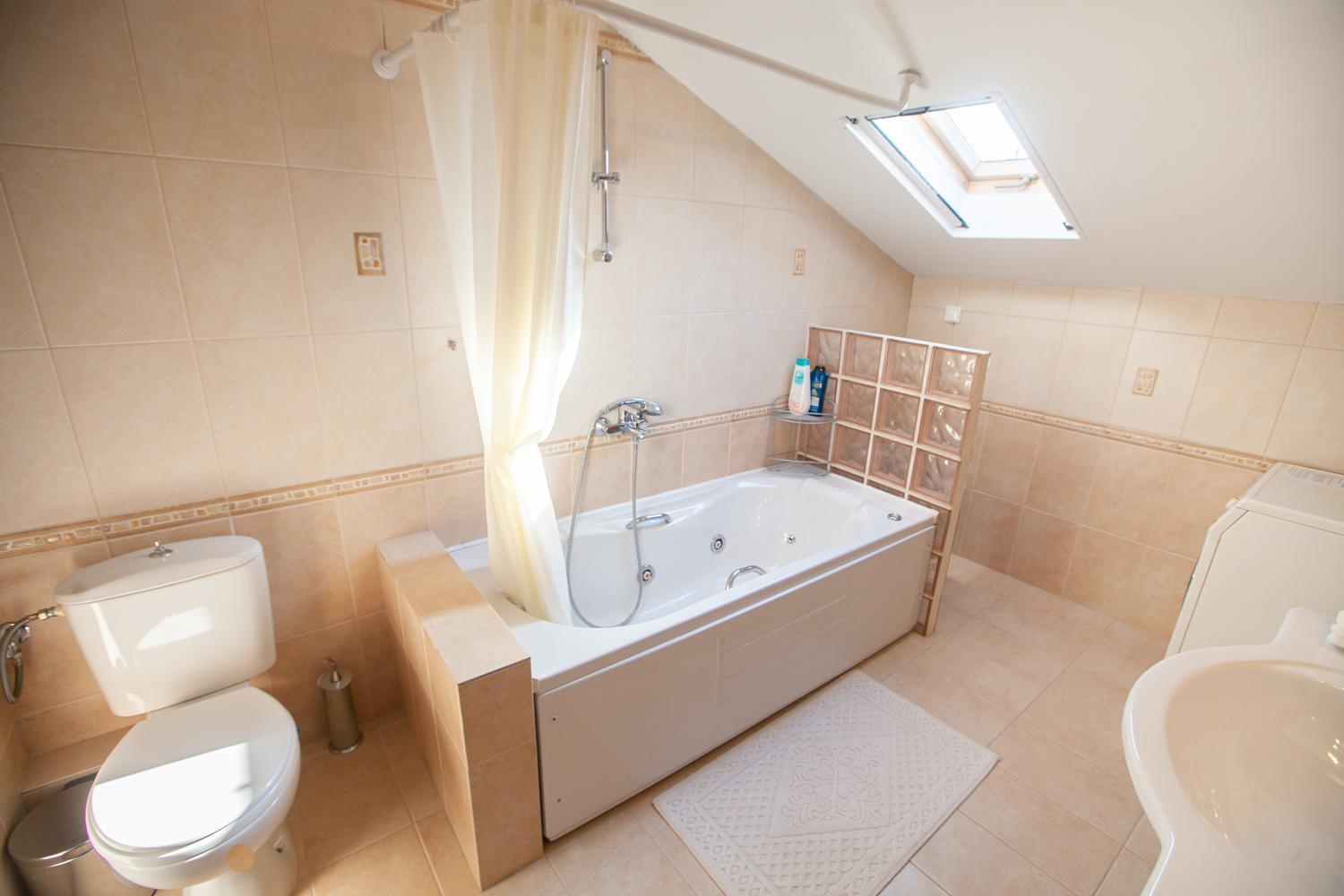 Rodon Apartment With Great View, Sauna And Jacuzzi Литокорон Екстериор снимка