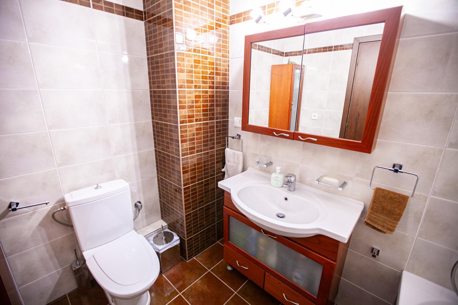 Rodon Apartment With Great View, Sauna And Jacuzzi Литокорон Екстериор снимка