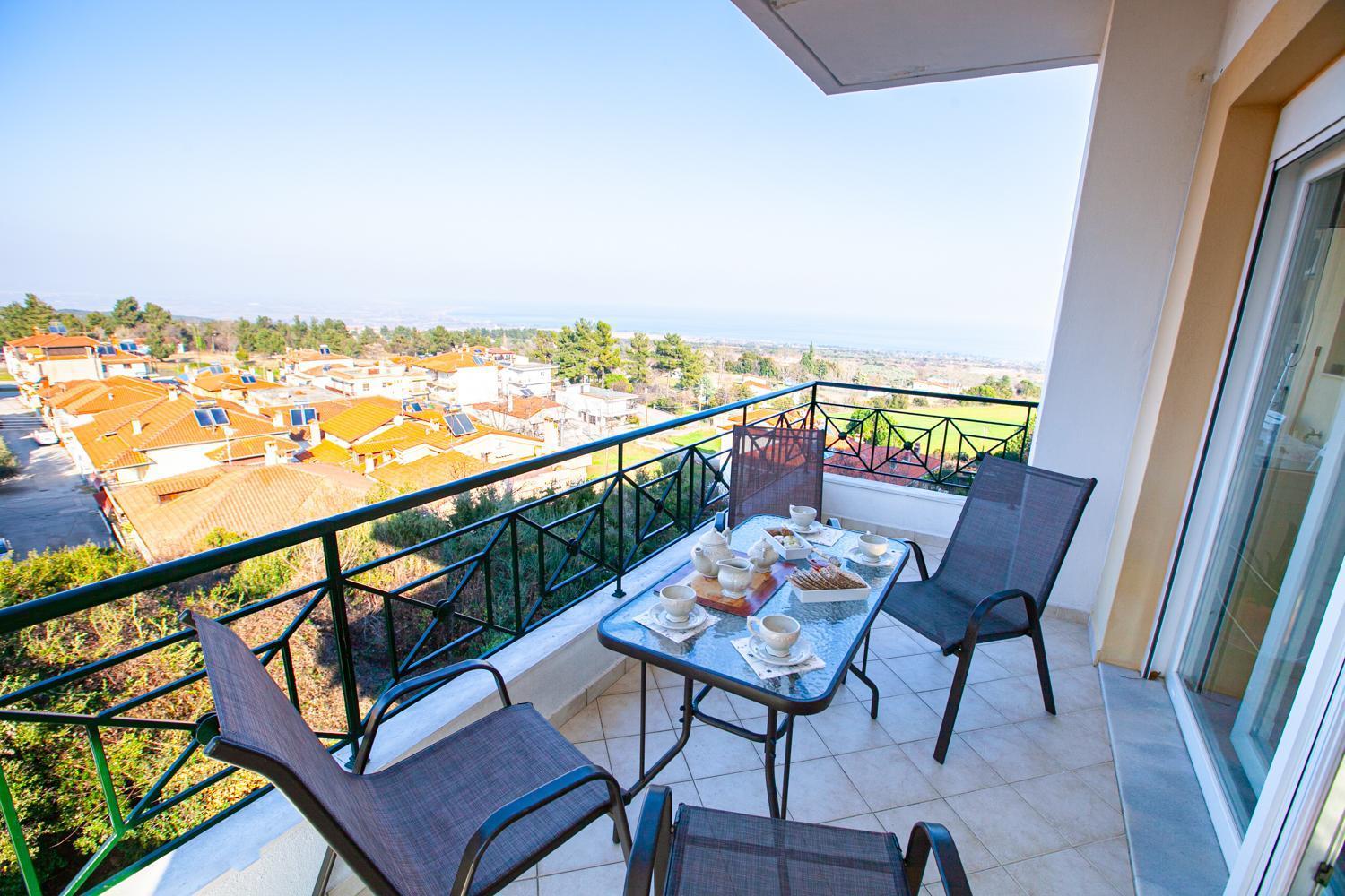 Rodon Apartment With Great View, Sauna And Jacuzzi Литокорон Екстериор снимка